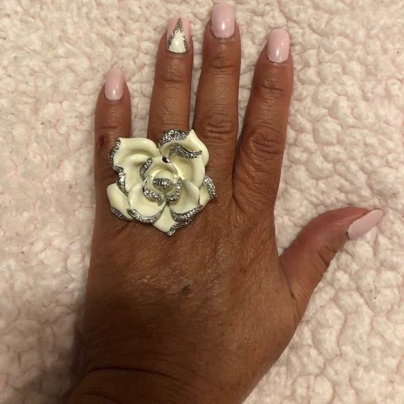 Jewelry - Ring